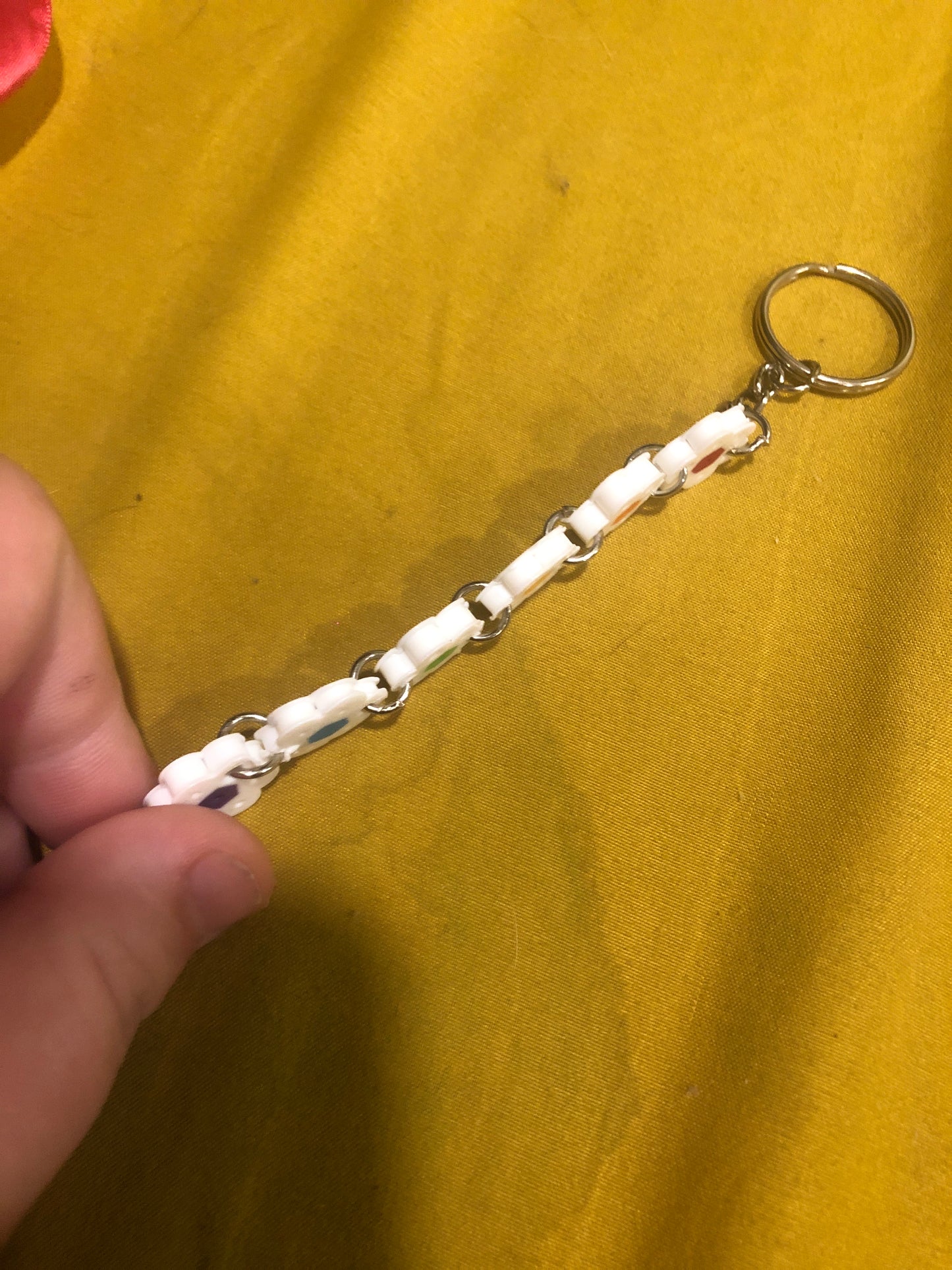 Rainbow daisy flower keychain